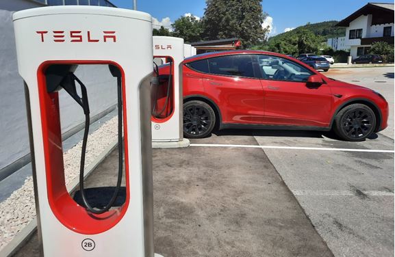 « On est mal patron » ! Interdiction de recharger sa voiture électrique pour ne pas faire sauter le réseau !!