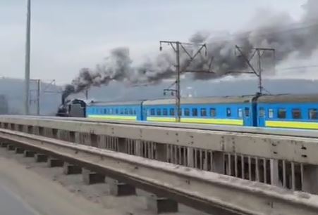 COP et bilan carbone de la guerre. Quand il n’y a plus d’électricité, on ressort les trains à vapeur !