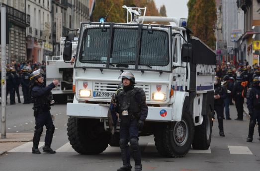 « France. L’inquiétante violence d’Etat » L’édito de Charles SANNAT