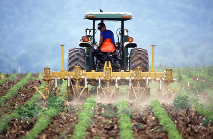 Les agriculteurs bloquent en Allemagne et en France… en Occitanie.