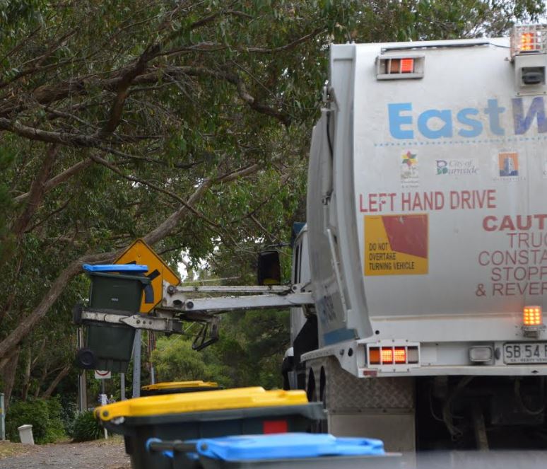 Robolution… Camion poubelle sans éboueur!