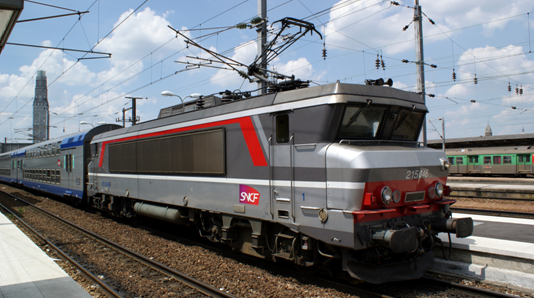 Oui SNCF devient SNCF Connect. Les trains, eux restent toujours à quai