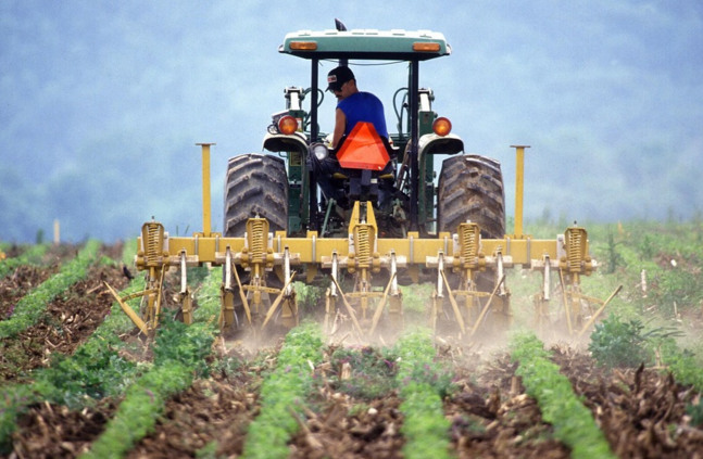 Les agriculteurs protestent contre les prix du gasoil. Vite une aide !!!